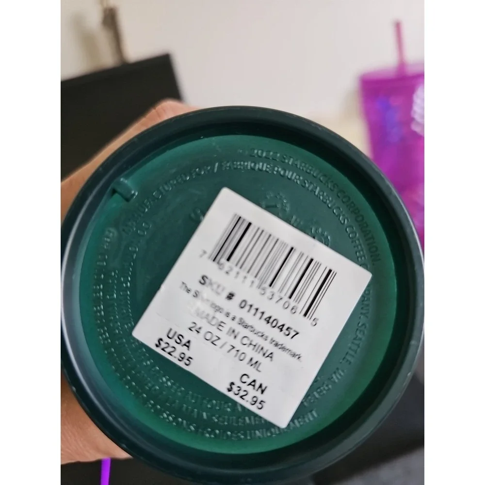 Starbucks 2022 Jeweled Rainforest Green Ombre Cold Cup Tumbler 24 oz Venti